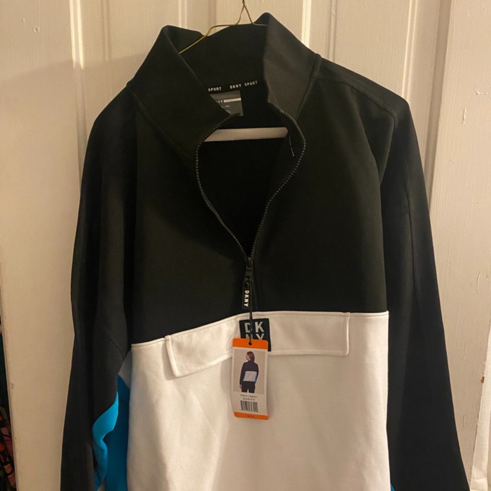 NWT - DKNY